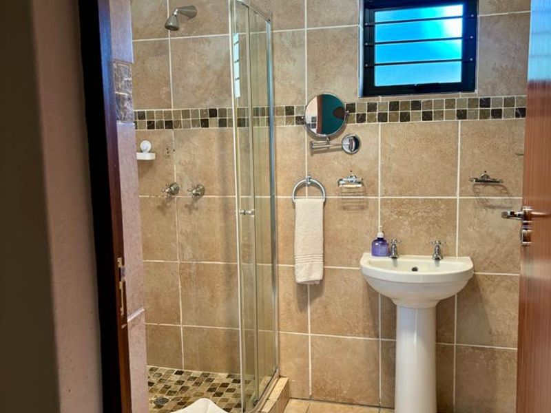 Own a Slice of Tranquillity in the Drakensberg KwaZulu Natal  - Photo 9