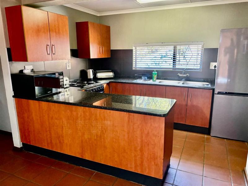 Own a Slice of Tranquillity in the Drakensberg KwaZulu Natal  - Photo 4