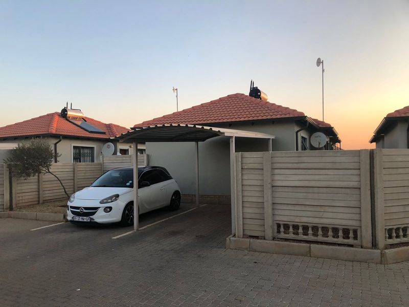 Two bedroom for sale at alliance - Photo 2