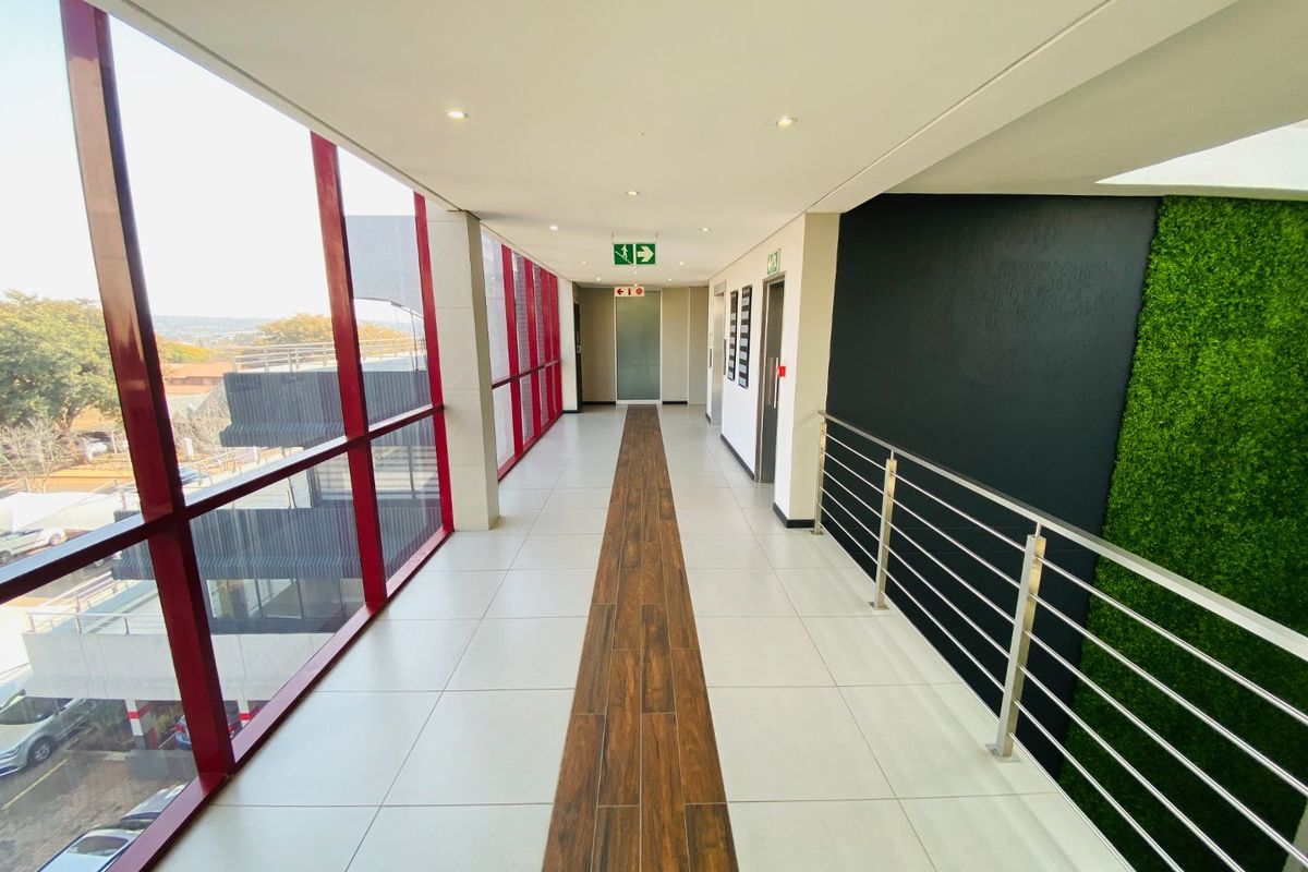 A-Grade Office Space To Let In Cresta - Photo 5
