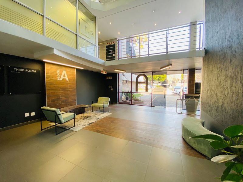 A-Grade Office Space To Let In Cresta - Photo 3