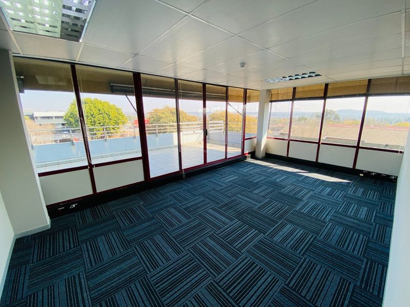A-Grade Office Space To Let In Cresta - Photo 10