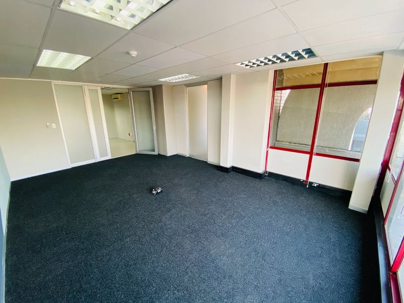 A-Grade Office Space To Let In Cresta - Photo 7