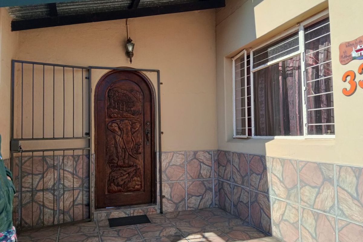 Charming Golden Oldie in Prime Location – A Rare Opportunity! - Photo 2