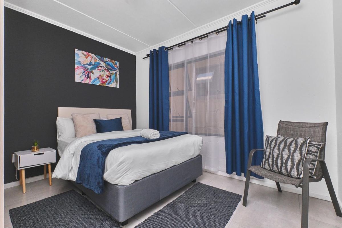 Chic Lonehill Townhouse to Rent - Photo 5