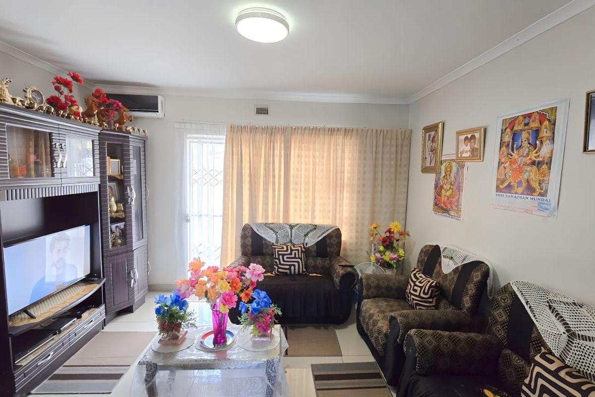 Secure and Spacious: Ground-Floor Apartment in Warrenton - Photo 3