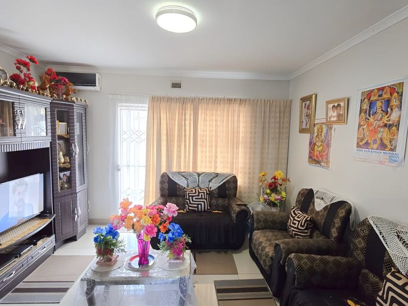 Secure and Spacious: Ground-Floor Apartment in Warrenton - Photo 3