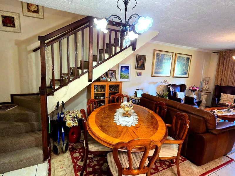 Charming 4-Bedroom Duplex with Lush Garden in a Pet-Friendly Complex in the heart of Pretoria East - Photo 6