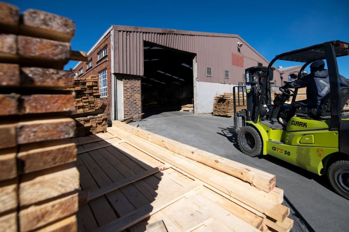 Secure Business Park – Prime Industrial Investment in Anderbolt - Photo 4