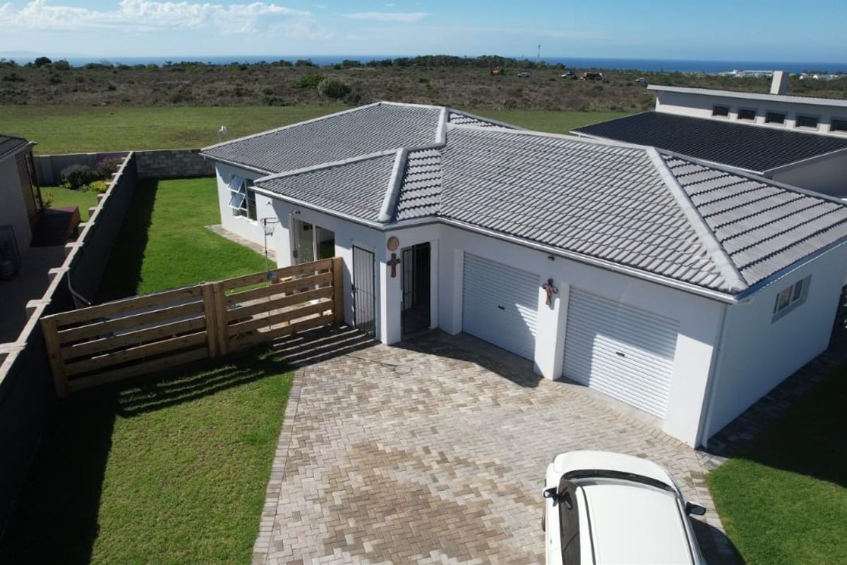 Brand-New Modern Home in Fountains Estate – Exceptional Value, Prime Location - Photo 4