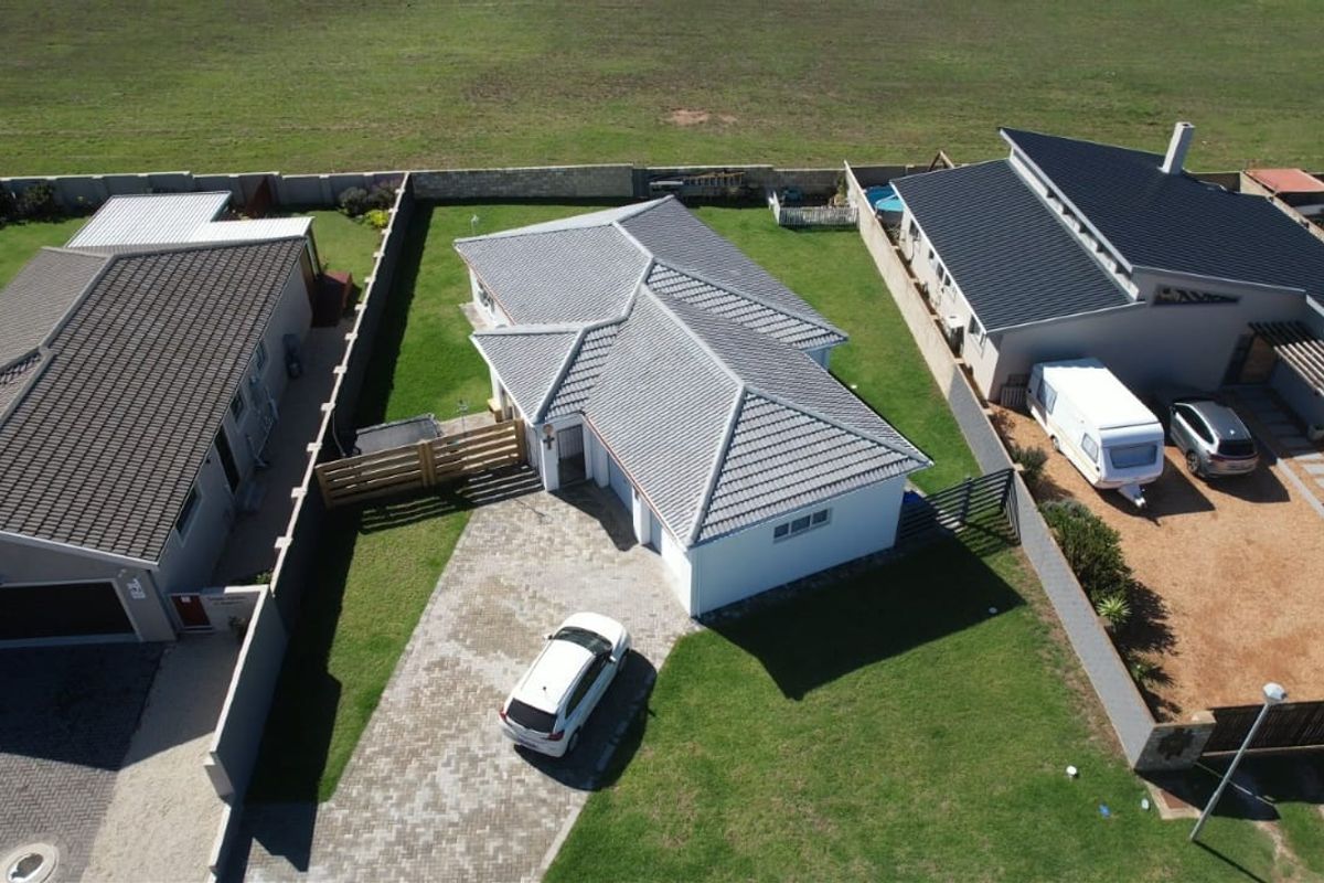 Brand-New Modern Home in Fountains Estate – Exceptional Value, Prime Location - Photo 5