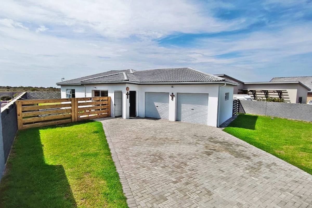 Brand-New Modern Home in Fountains Estate – Exceptional Value, Prime Location - Photo 3