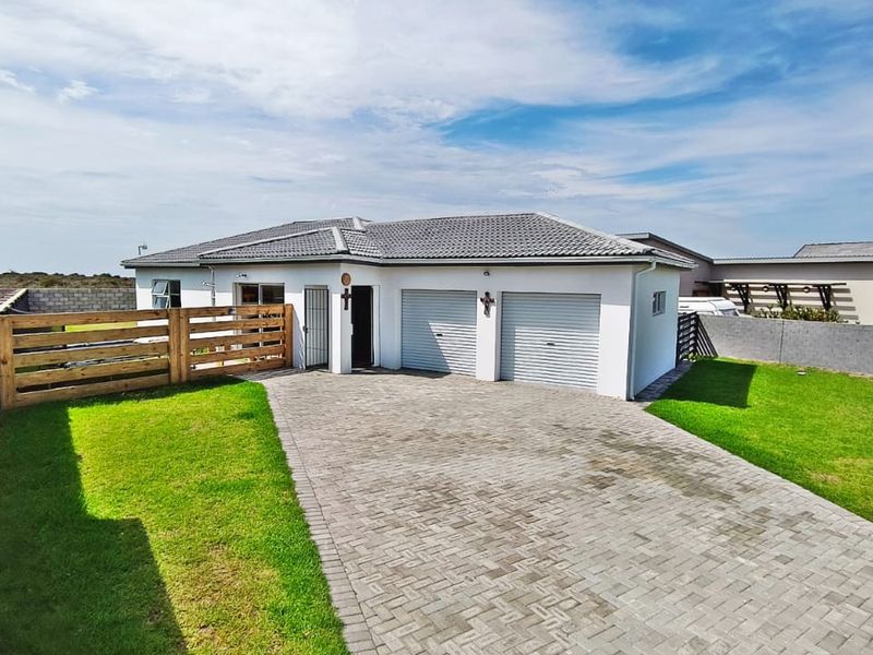 Brand-New Modern Home in Fountains Estate – Exceptional Value, Prime Location - Photo 3