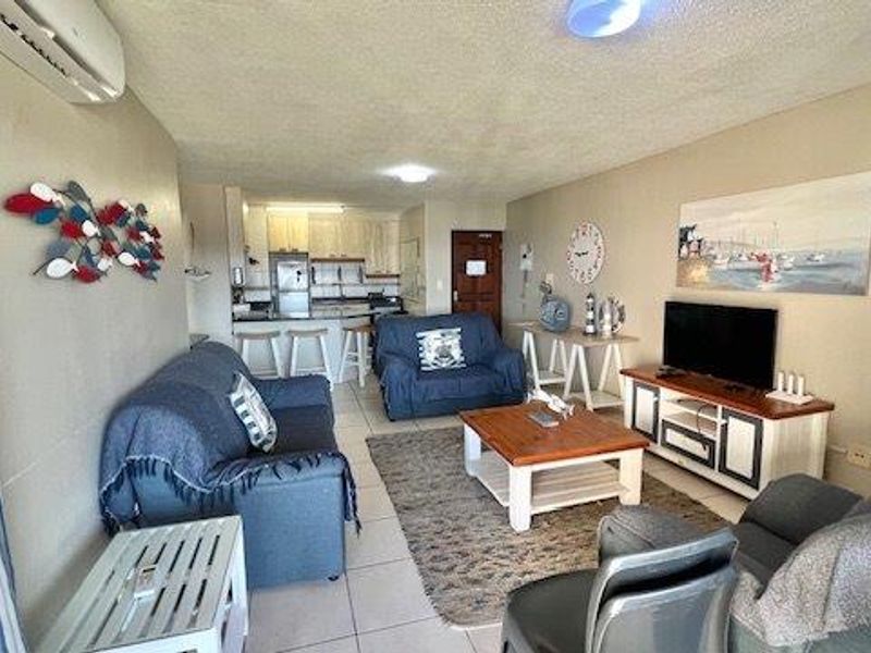 Elegant Coastal Living – Ground Floor 3-Bedroom Beachfront Apartment - Photo 10