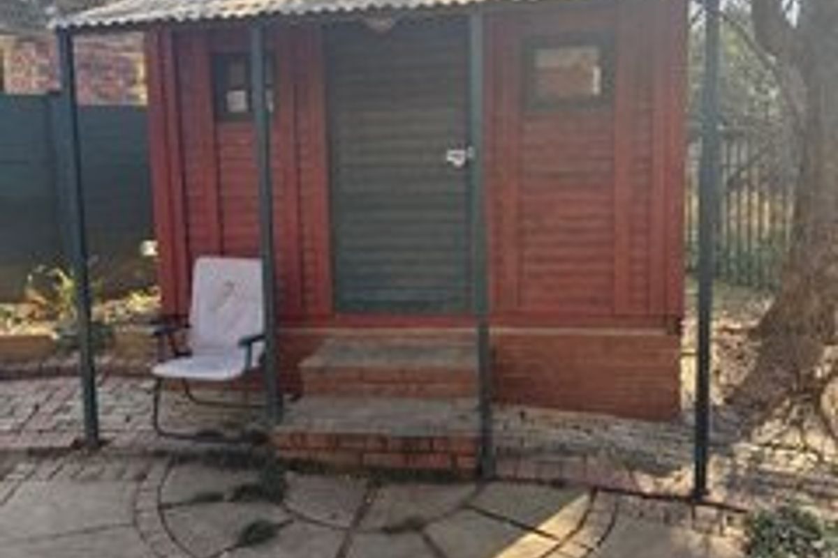 Charming Three-Story Facebrick Home with Modern Comforts - Photo 2