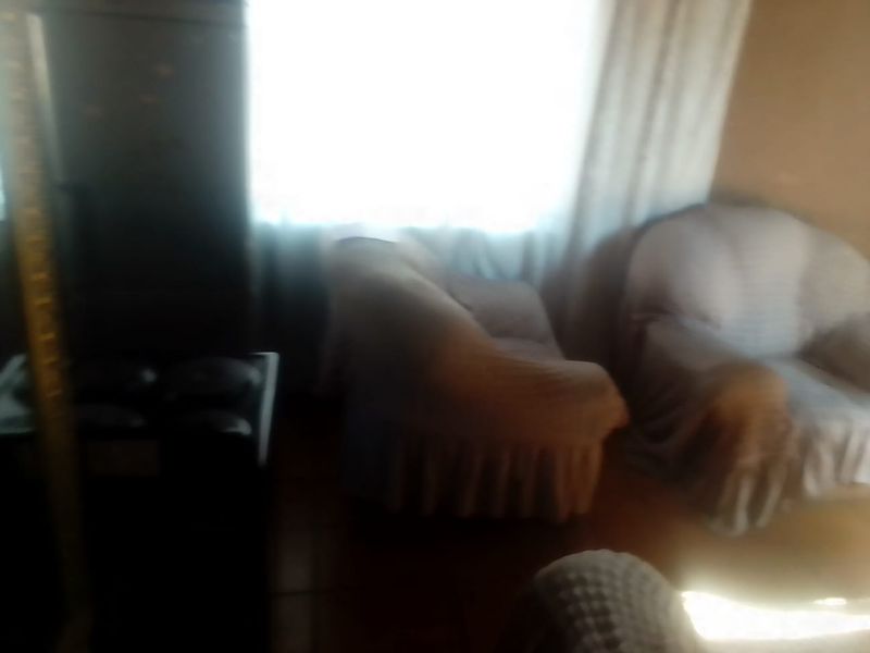 4 Bedroom house for sale - Photo 10