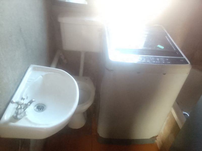 4 Bedroom house for sale - Photo 8