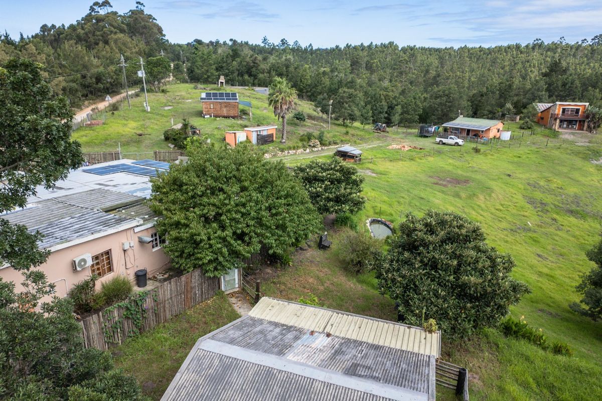 Lifestyle property with income potential situated in the sought after area Elandskraal - Photo 5