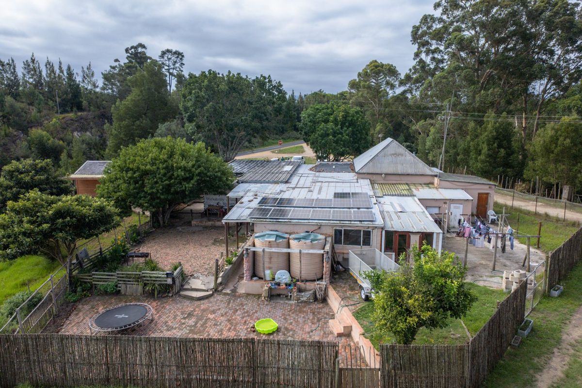 Lifestyle property with income potential situated in the sought after area Elandskraal - Photo 4