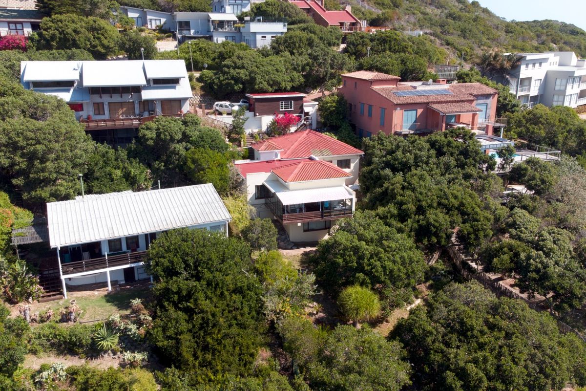 Location, Location, Location – Where Every View Rewards You! - Photo 5