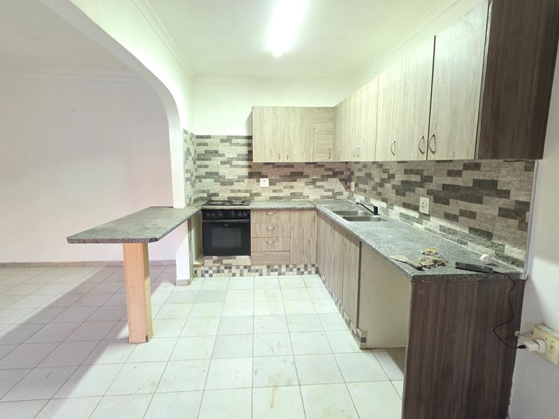 Ideal 2-Bedroom Ground Floor Apartment for Rent  in Erasmia - Photo 6