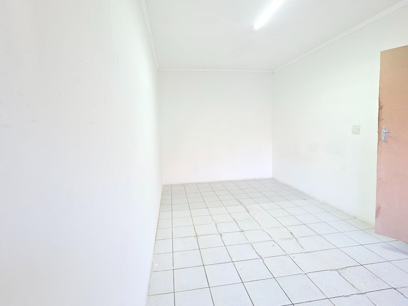 Ideal 2-Bedroom Ground Floor Apartment for Rent  in Erasmia - Photo 7