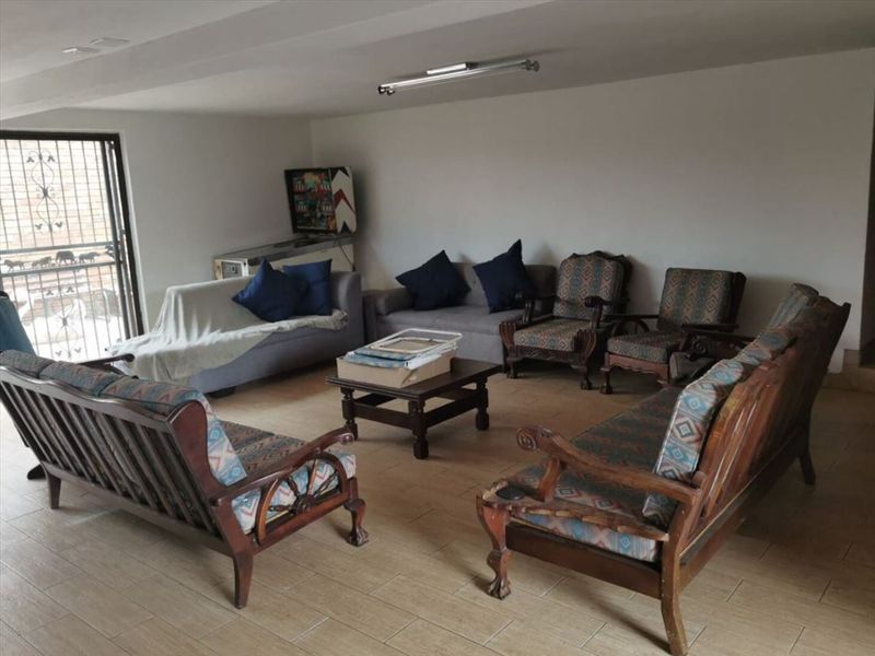 Spacious Family Home with Abundant Living Areas and Storage - Photo 2