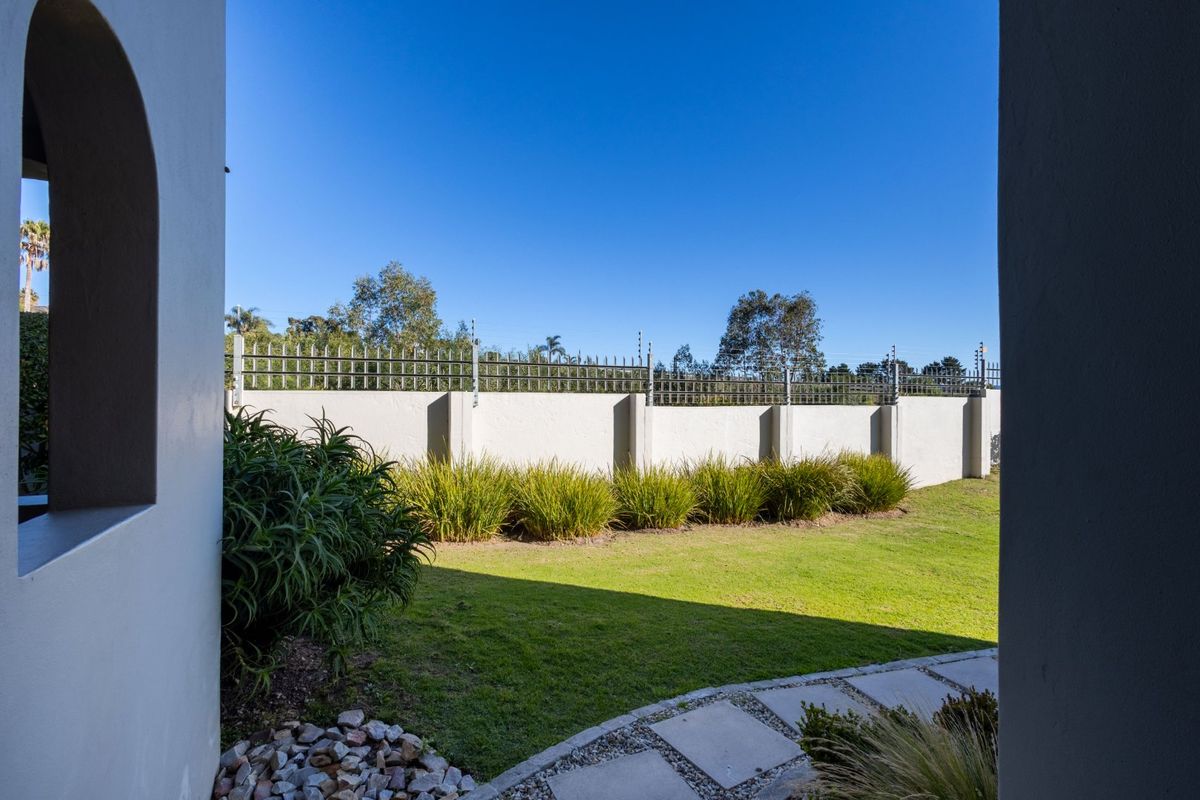 Three Bedroom Ground Floor Apartment - Photo 4