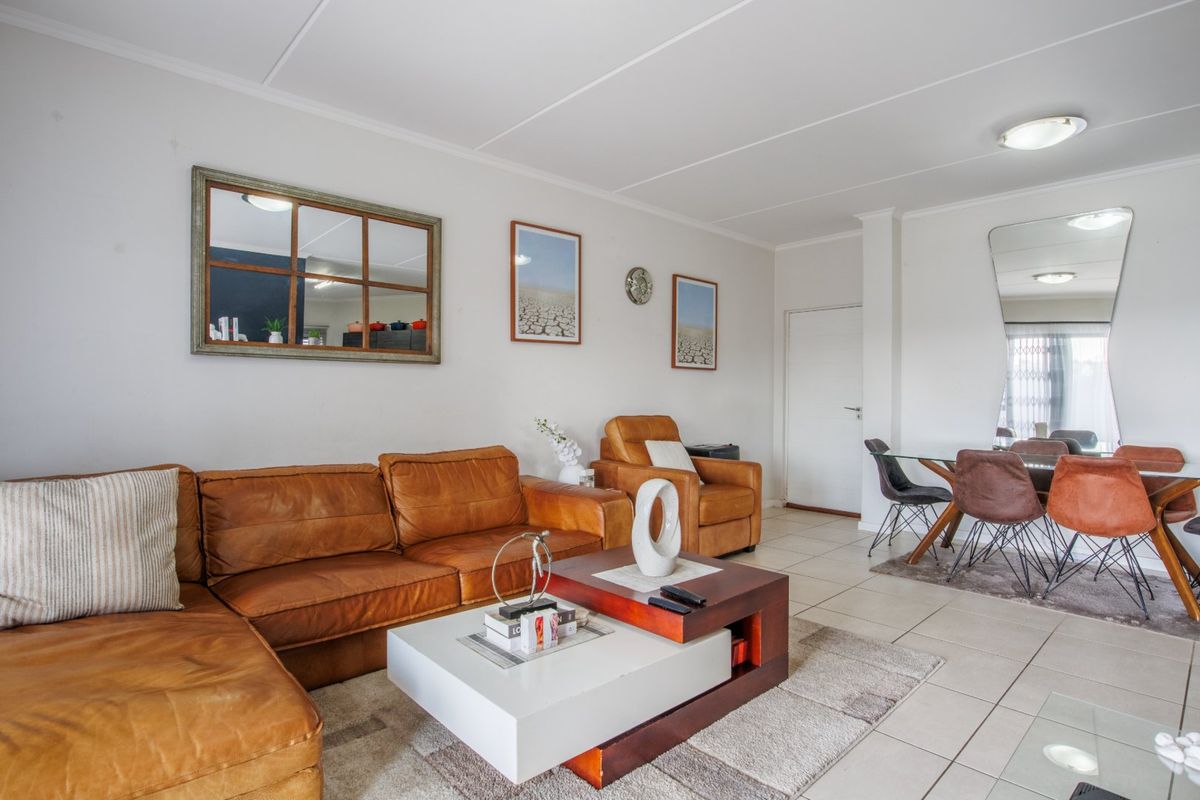 Stunning Modern Garden Apartment in Stylish Westlake Eco Estate - Photo 4