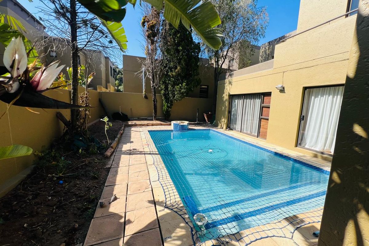 Three Bedroom Family Home For Sale - Photo 2