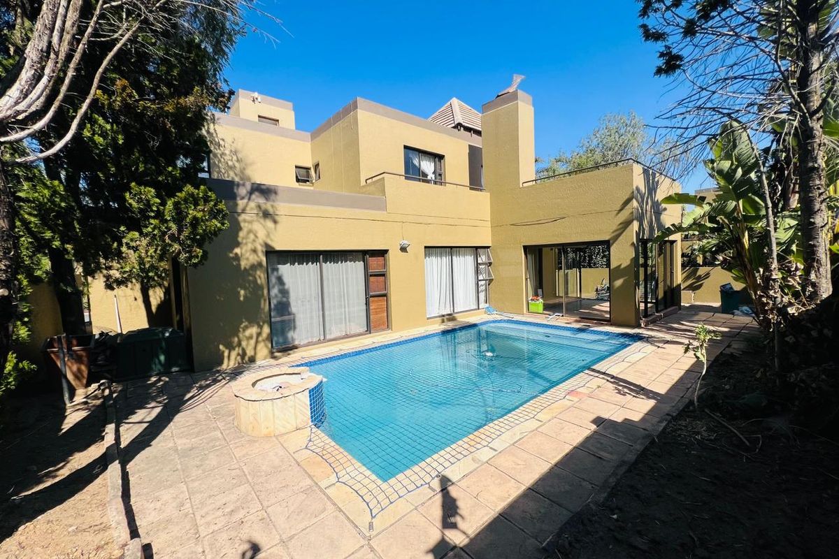 Three Bedroom Family Home For Sale - Photo 3