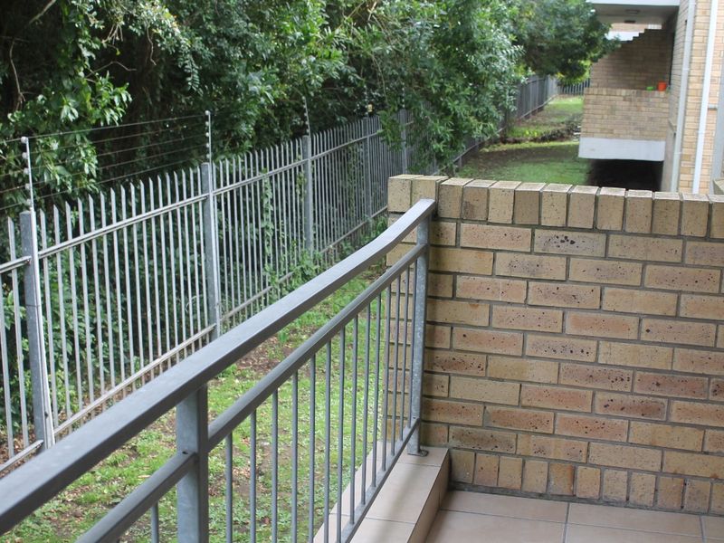 Tranquil Ground Floor Retreat – 2 Bedroom Apartment with Private Balcony - Photo 9