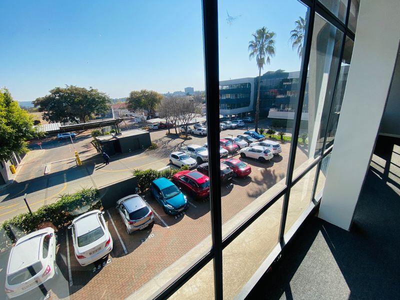 Affordable Office Space To Let In Cresta - Photo 10