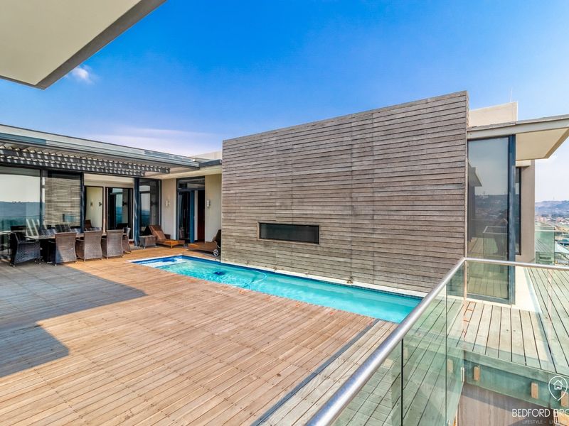 Luxurious 3-Bedroom Ensuite Penthouse with Pool and Stunning Views in Bedfordview - Photo 8