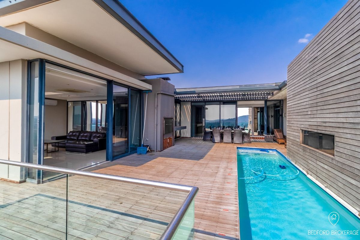 Luxurious 3-Bedroom Ensuite Penthouse with Pool and Stunning Views in Bedfordview - Photo 2