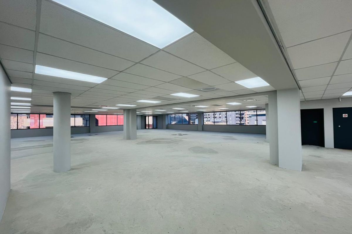 1066 Sqm prime office space - Photo 5