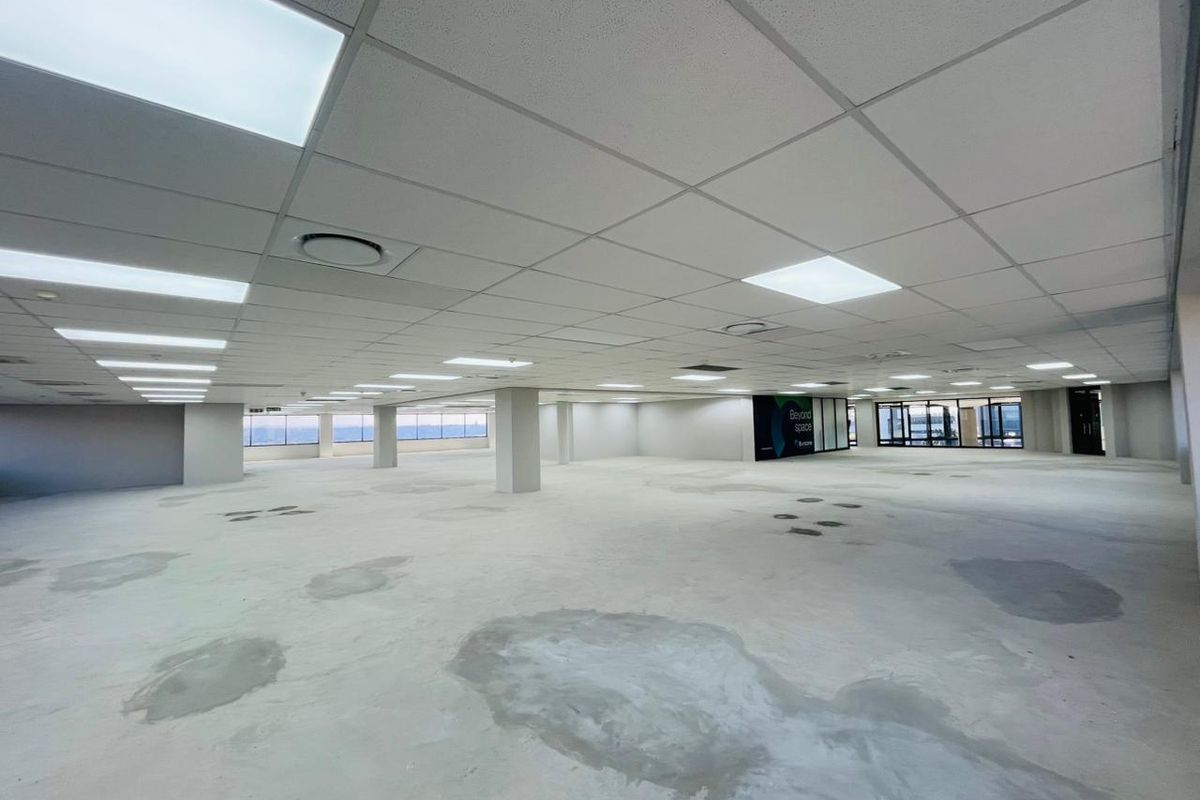 1066 Sqm prime office space - Photo 4