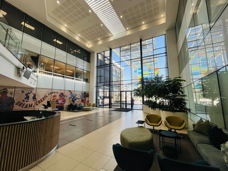 Modern 397m2 P-Grade Office Space in Bryanston | R185/m2 - Photo 3