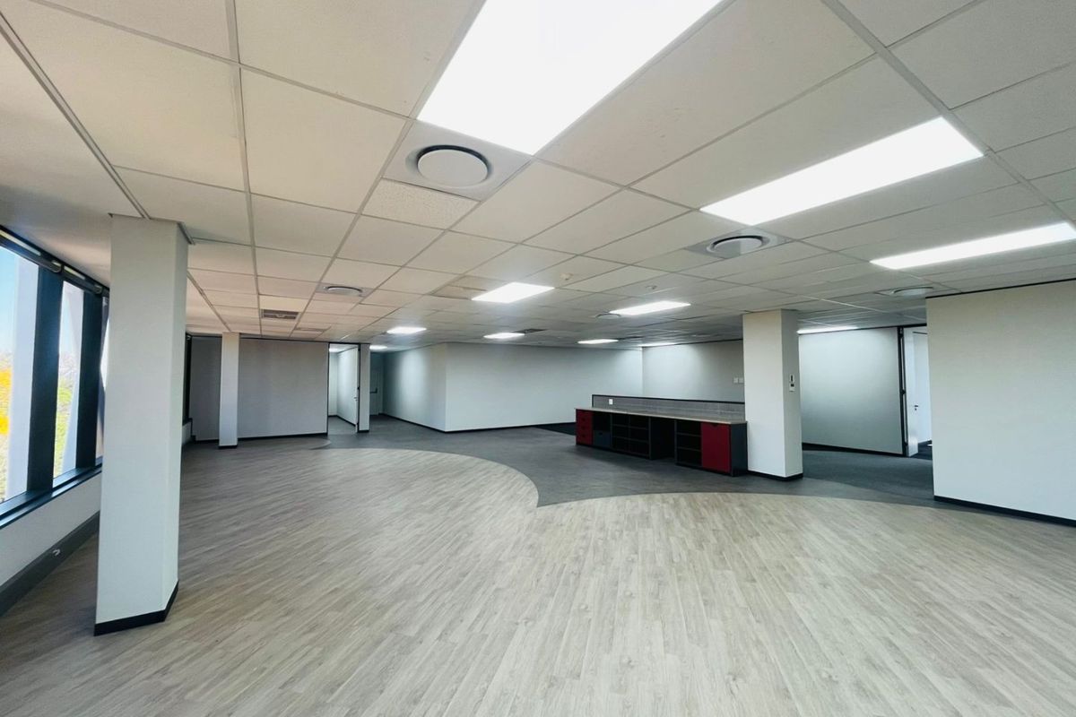 Modern 397m2 P-Grade Office Space in Bryanston | R185/m2 - Photo 5