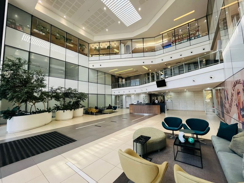 Modern 397m2 P-Grade Office Space in Bryanston | R185/m2 - Photo 4