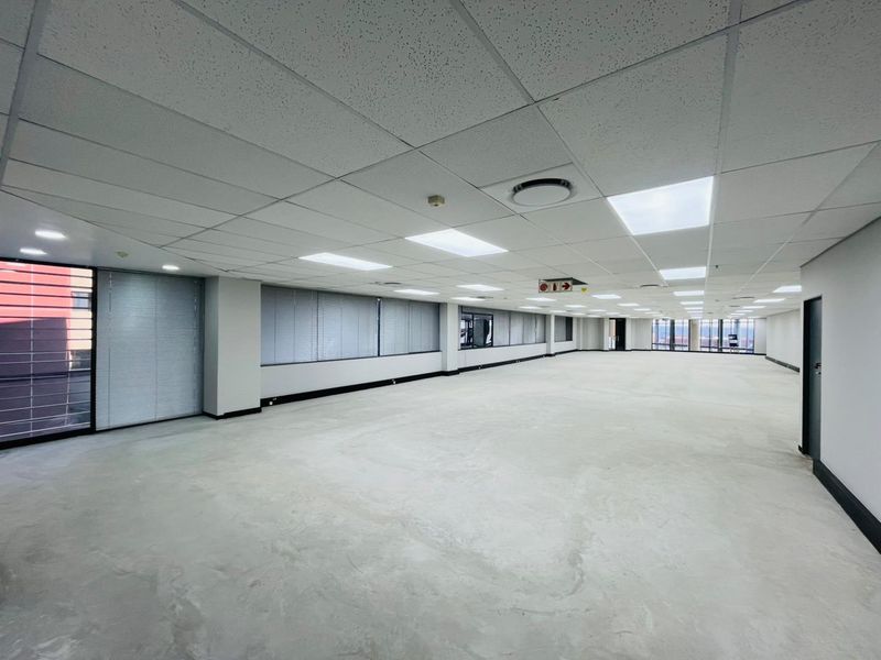 417 Sqm prime office space - Photo 10