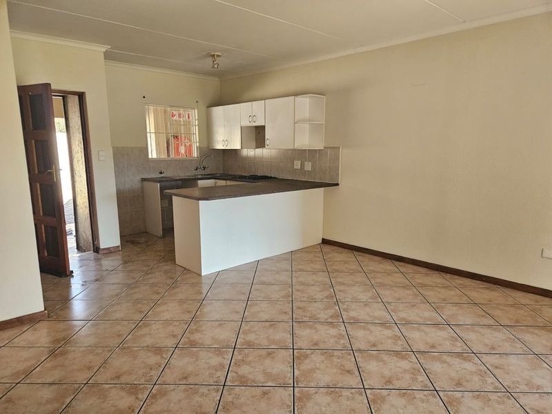 Northgate : Ground Floor  2 Bedroom 2 Bathroom Apartment for Rent 1 May 2026 - Photo 5