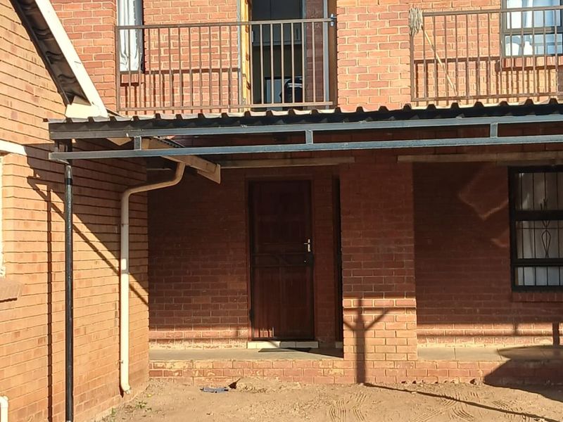Batchelor flat available to rent - Photo 1