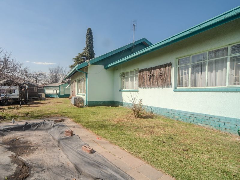 Charming Kriel Home with Flatlet and Swimming Pool - Photo 2