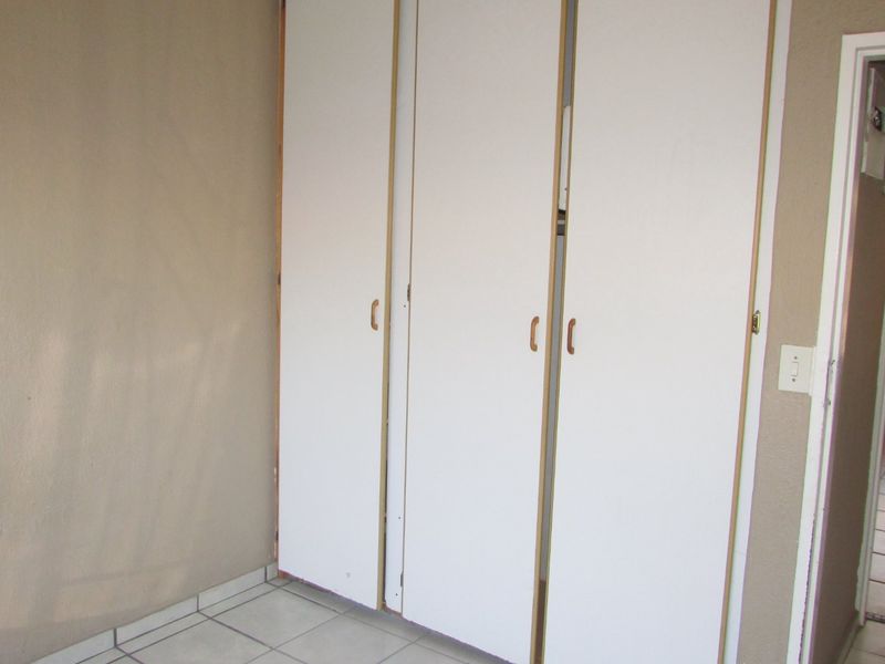 2 Bedroom Townhouse - White River Central - Photo 9