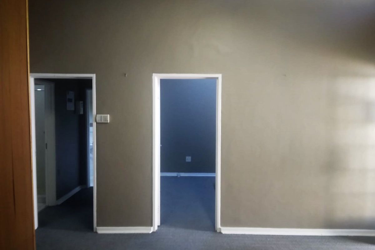 76m2 Commercial Office for Sale – Prime Location in White River Central - Photo 5