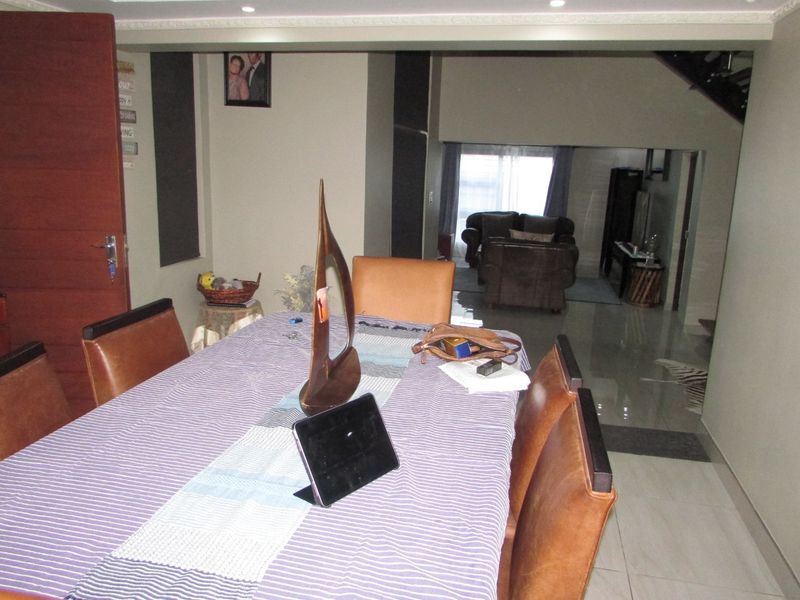 5 Bedroom house - Elawini - Photo 9