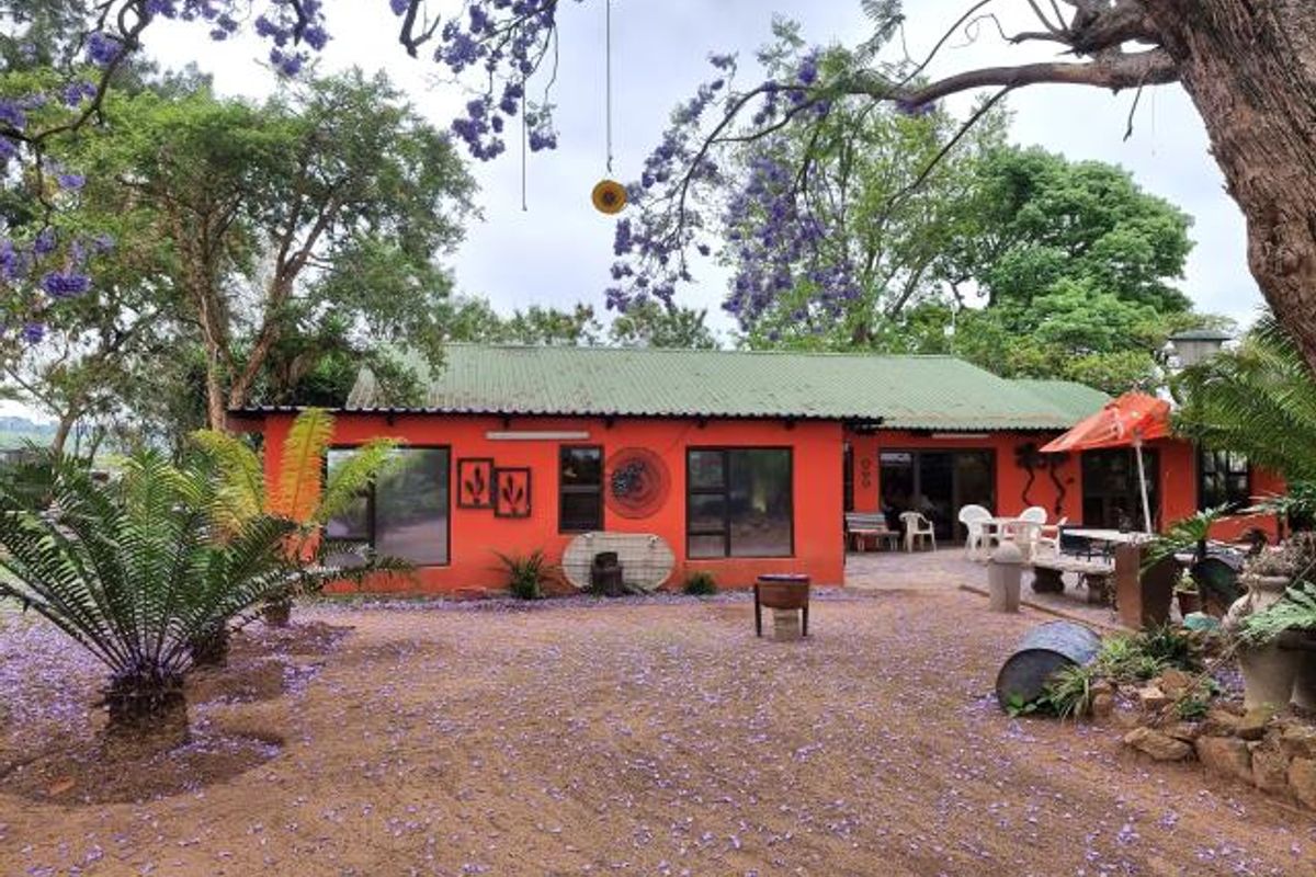 Lodge with Guest Facilities & Arable Land  - Photo 4