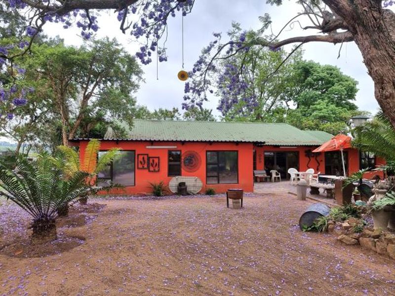 Lodge with Guest Facilities & Arable Land  - Photo 4