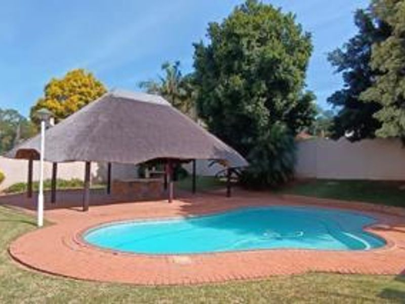 2 Bedroom Ground Floor unit - Photo 7